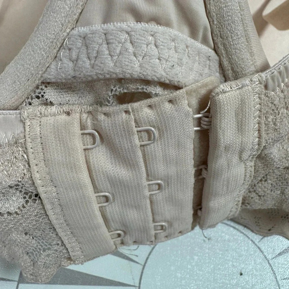 Aerie Women’s Cream Demi Bra with‎ Lace Size 38B - Picture 3 of 6